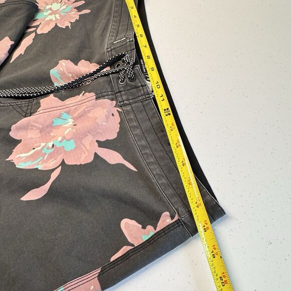 RIP CURL Sz 36 Mens Mirage Connor Flyer 19" Board Shorts Swim Trunks Floral - Picture 7 of 11